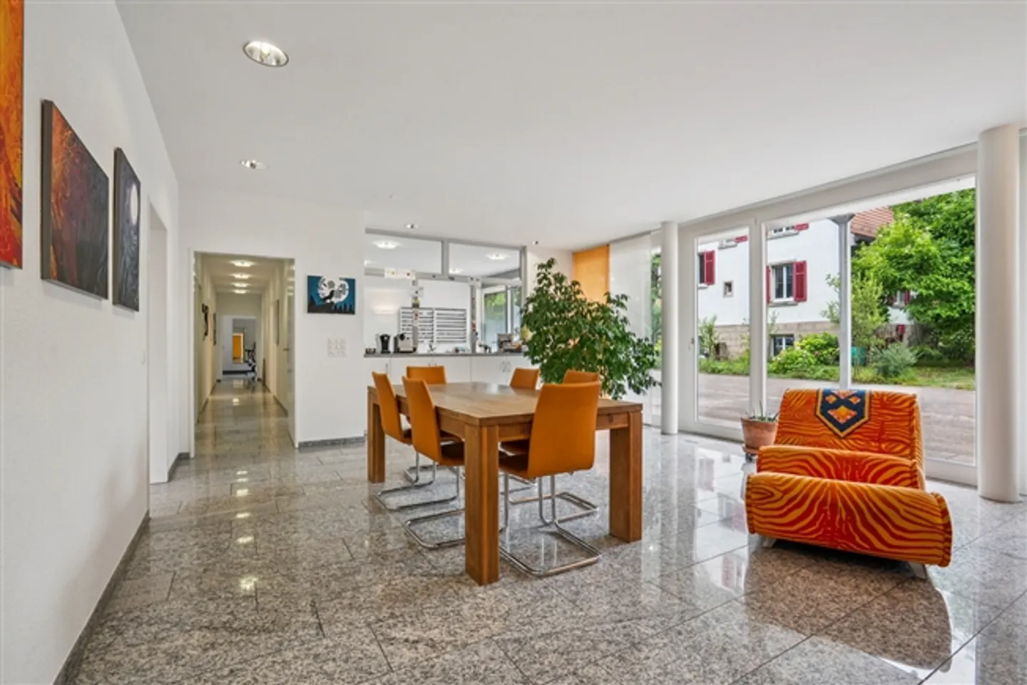 «ALL IN ONE - WOHNEN UND ARBEITEN AN TOPP LAGE» - Foto 13 von 13