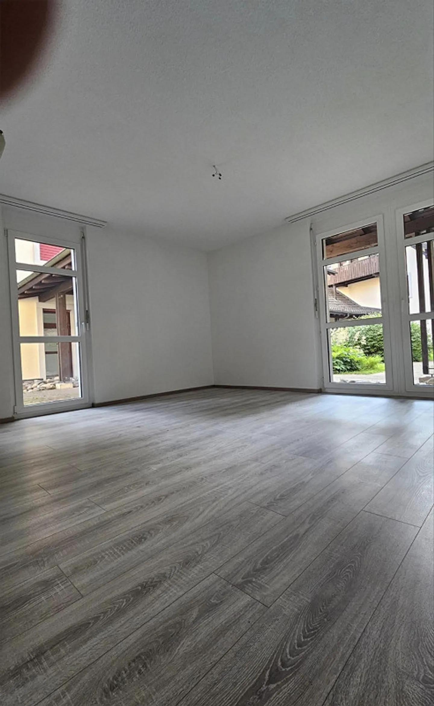 Appartamento con giardino 3,5 locali disponibile dal 01.07 - Foto 5 di 12