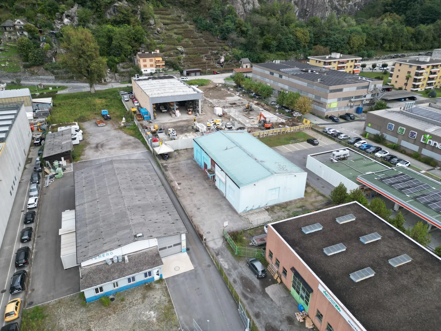Stabile Commerciale Riazzino - Foto 8 di 10