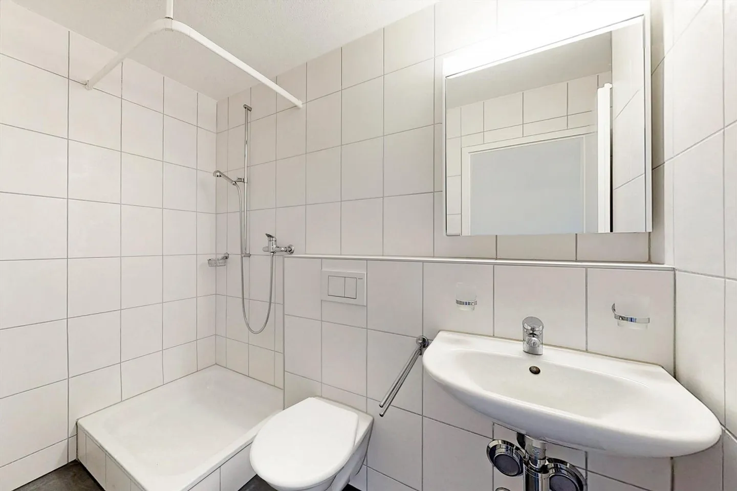 Apartment for rent - Photo 5 of 6