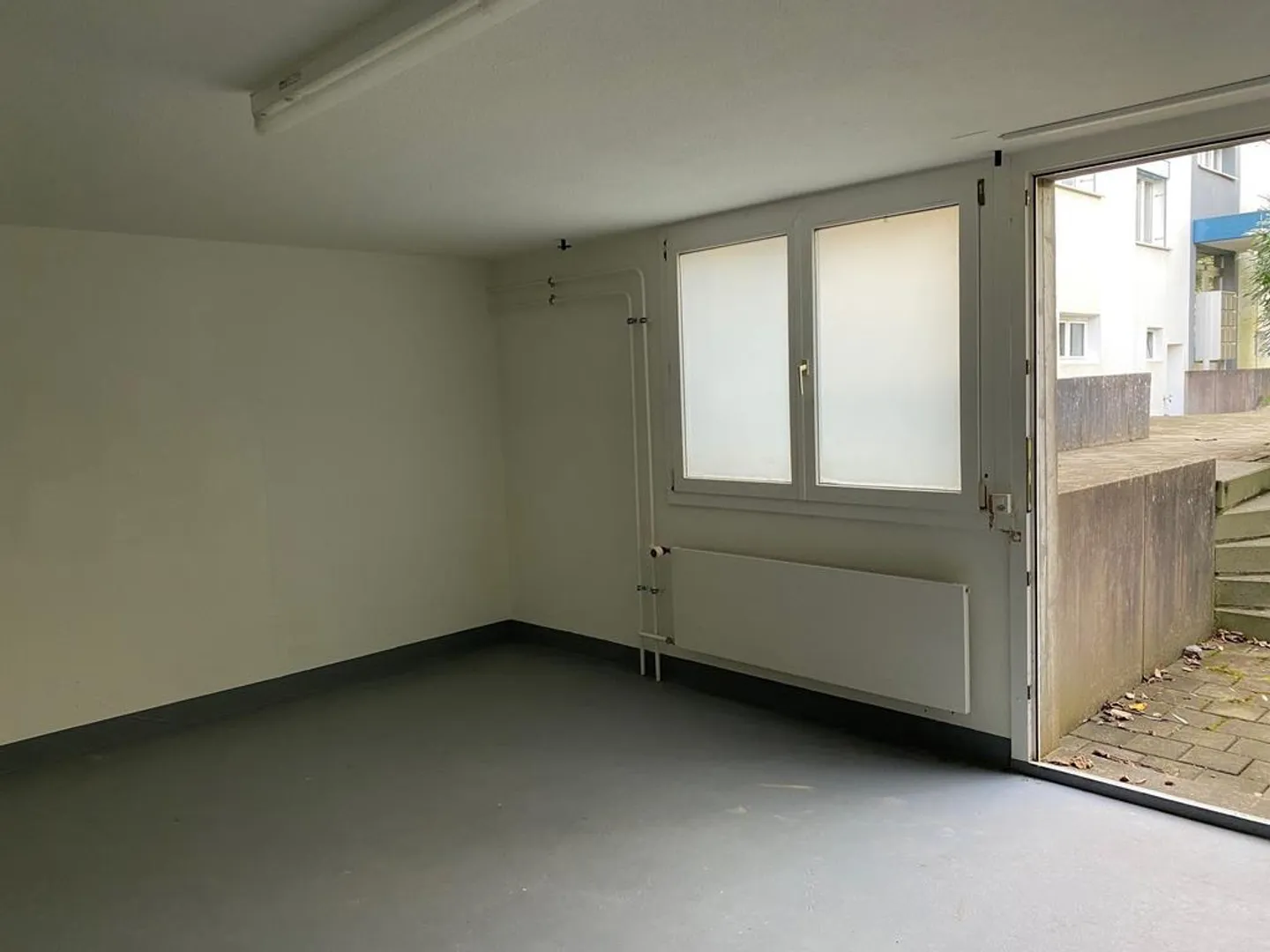 Salle de bricolage à louer ! - Photo 3 sur 4