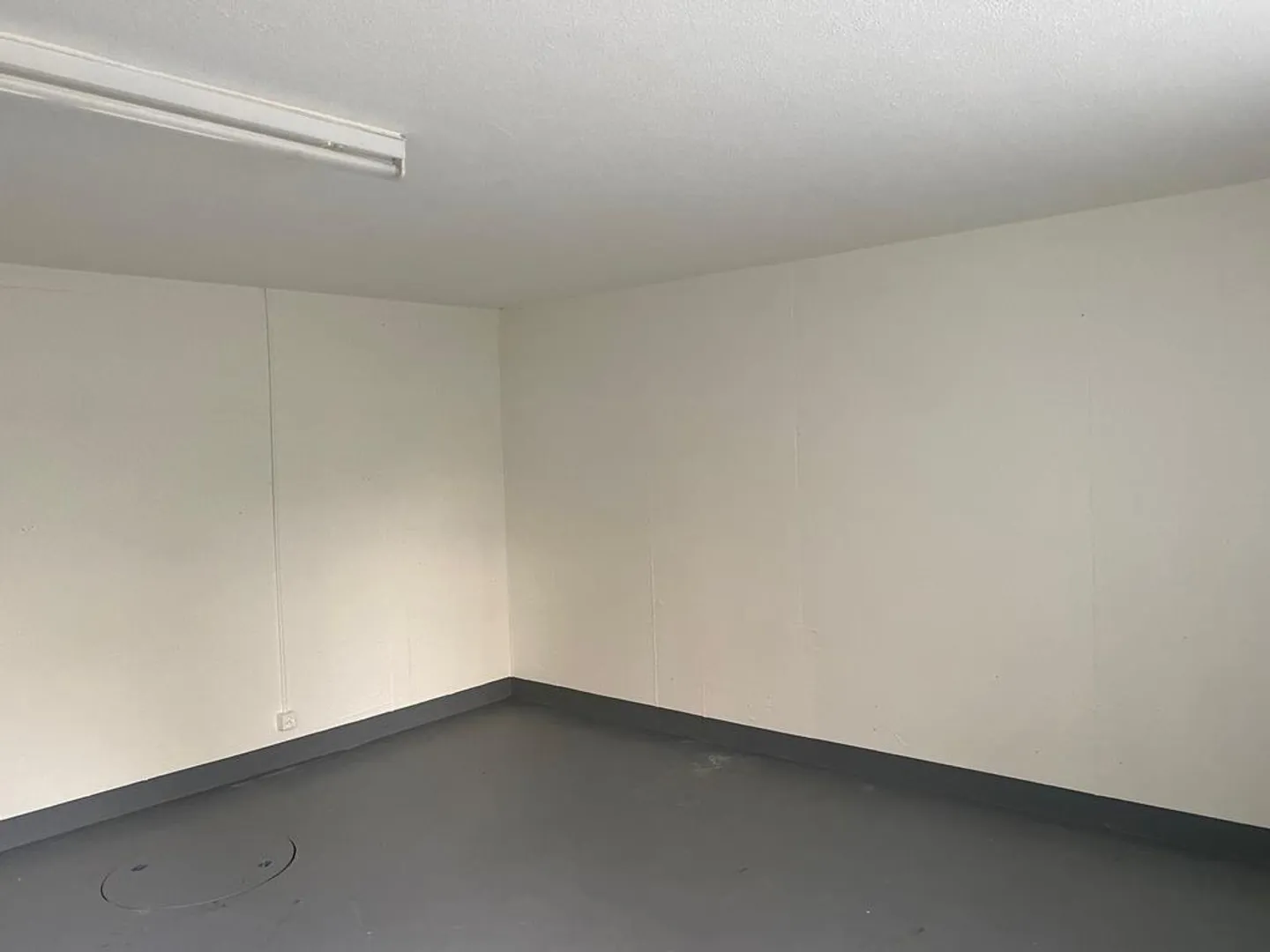 Salle de bricolage à louer ! - Photo 4 sur 4