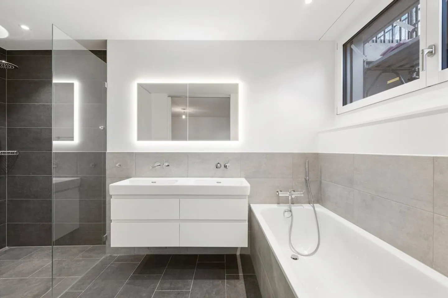 Luxurious living in Binningen - Photo 7 of 10