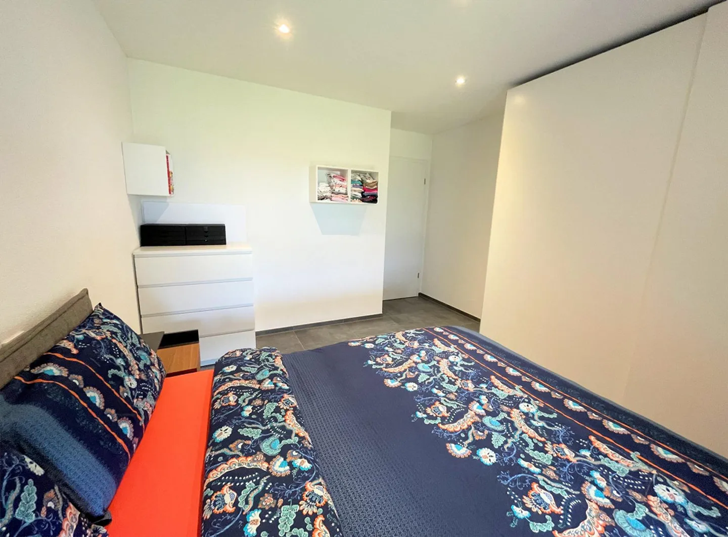 Penthouse Apartment + Large Hobby-Office Space - Photo 8 of 13