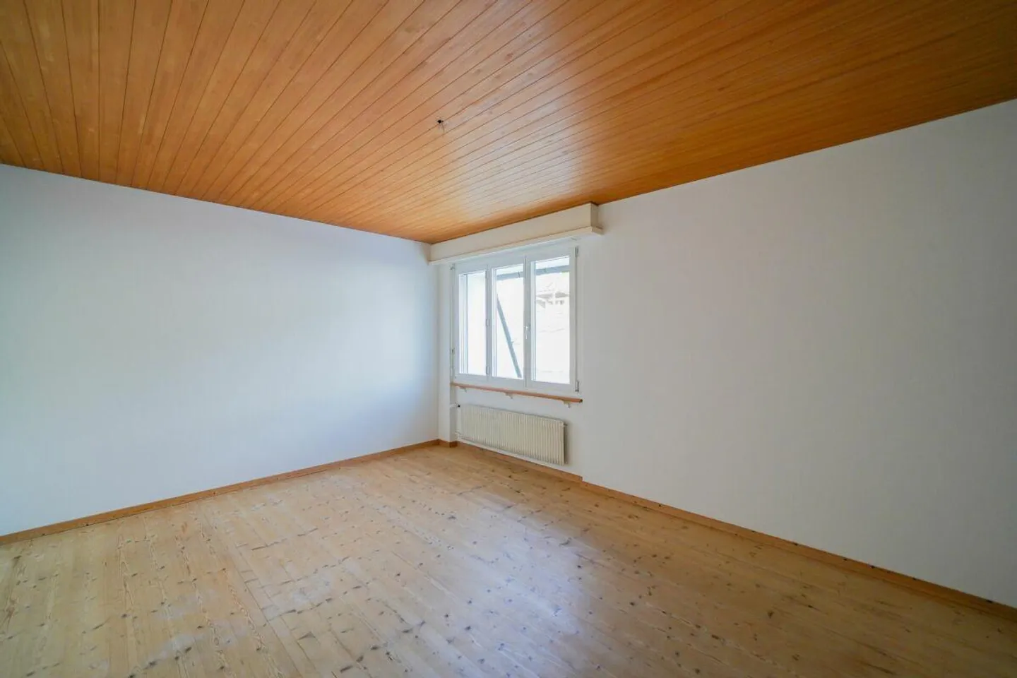 Detached single-family house with impressive panoramic views - Photo 7 of 13