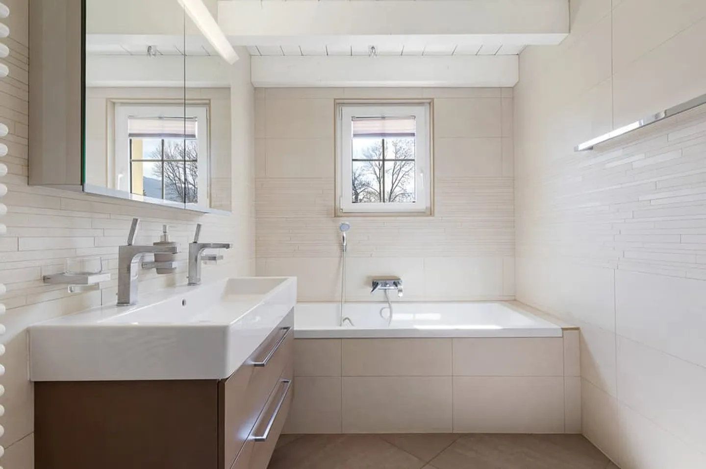 Maison Familiale avec Vue Panoramique - Photo 9 sur 12