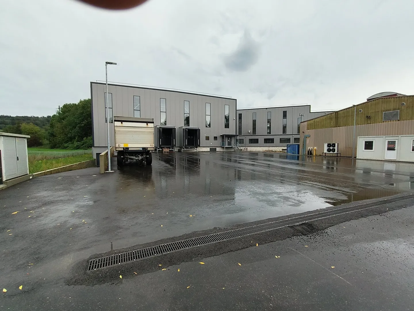 Location de surfaces neuves de production/stockage/bureaux - Photo 3 sur 4