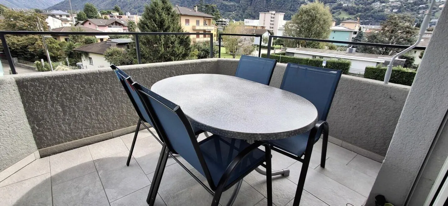 2100, Via Pizzo di Claro 21, appartamento 423 - Foto 3 di 9