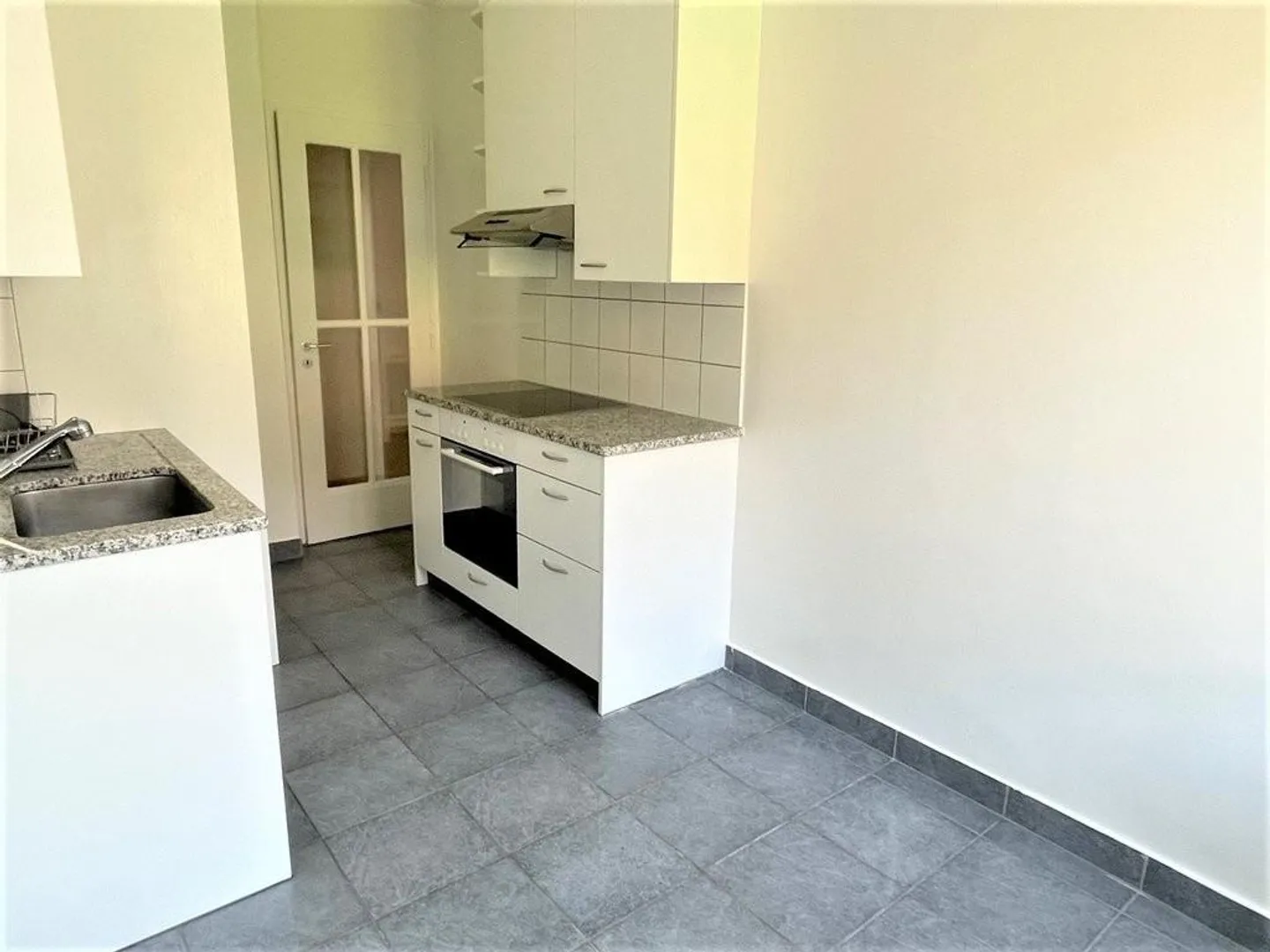 Close to Cornavin Station - Photo 4 of 11