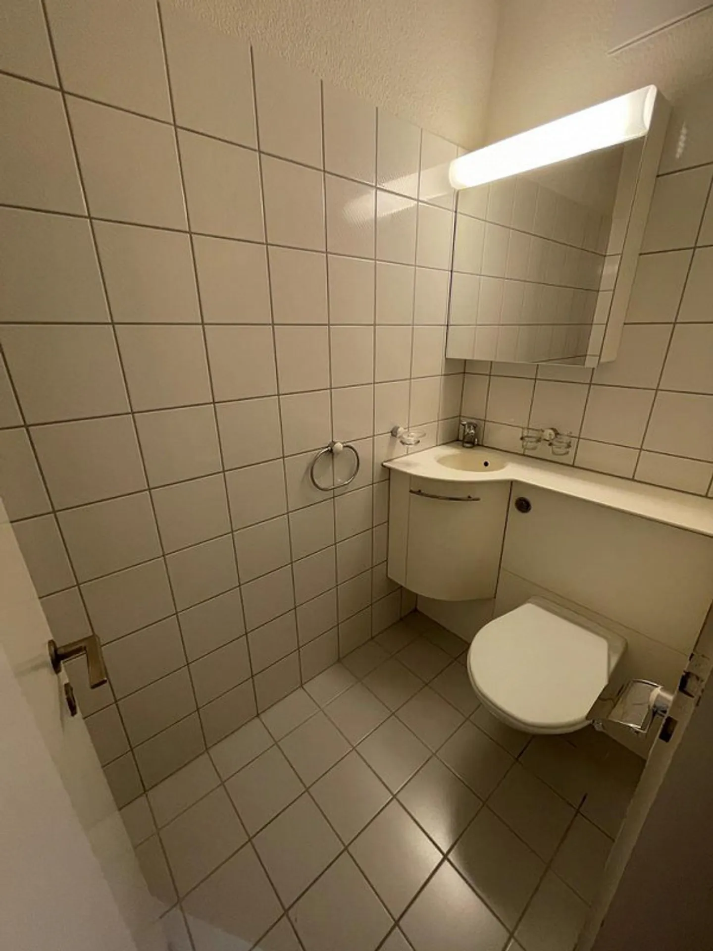 4-room apartment with lake view, directly at the train station - Photo 3 of 11