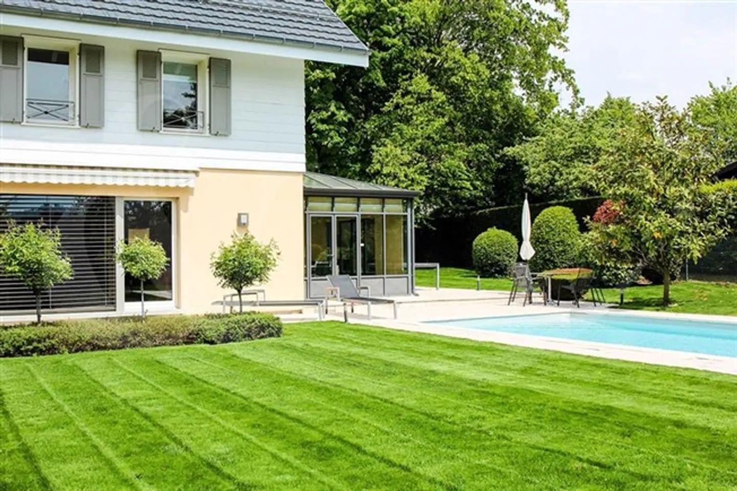 Chemin de Conches 33, villa joliment meublée avec 8 chambres - Photo 2 sur 13