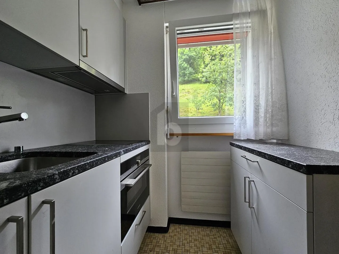 PARFAIT COMME PIED-À-TERRE OU À BUT DE RENDEMENT - Photo 2 sur 6