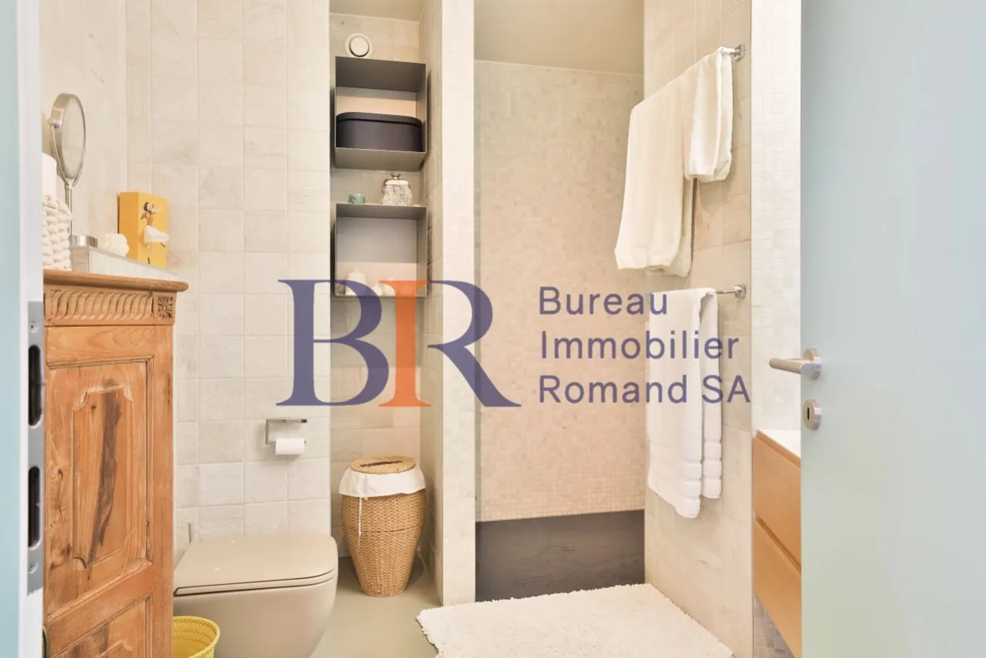 Appartamento con terrazze e giardino privato a Pregny-Chambésy - Foto 7 di 8