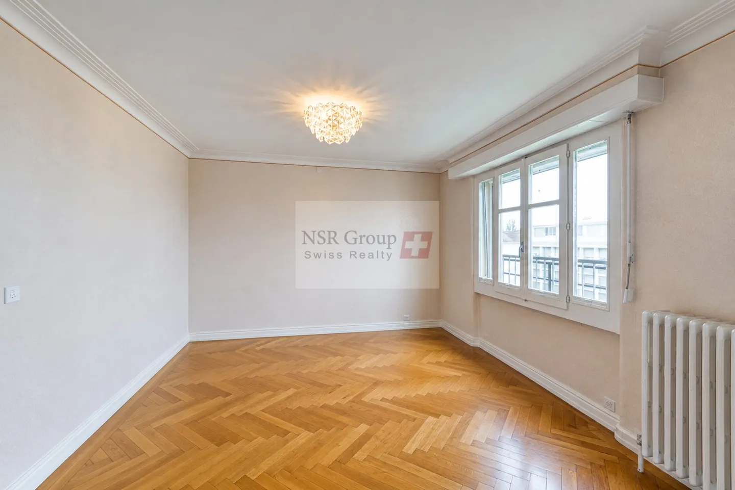 Servette - 5 rooms rare opportunity crossing with view - Photo 2 of 3