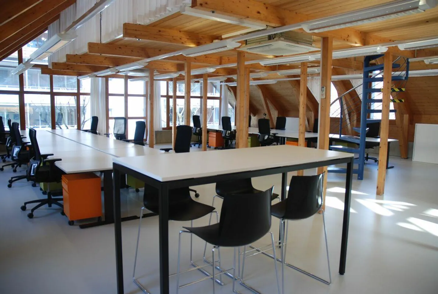 Schöne, grosszügige Büroräumlichkeiten an optimaler Lage Nähe Loryp... - Foto 2 von 20