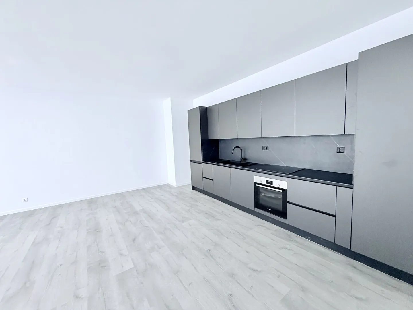 Eccezionale! Appartamento di 5,5 stanze con terrazza - Foto 1 di 10