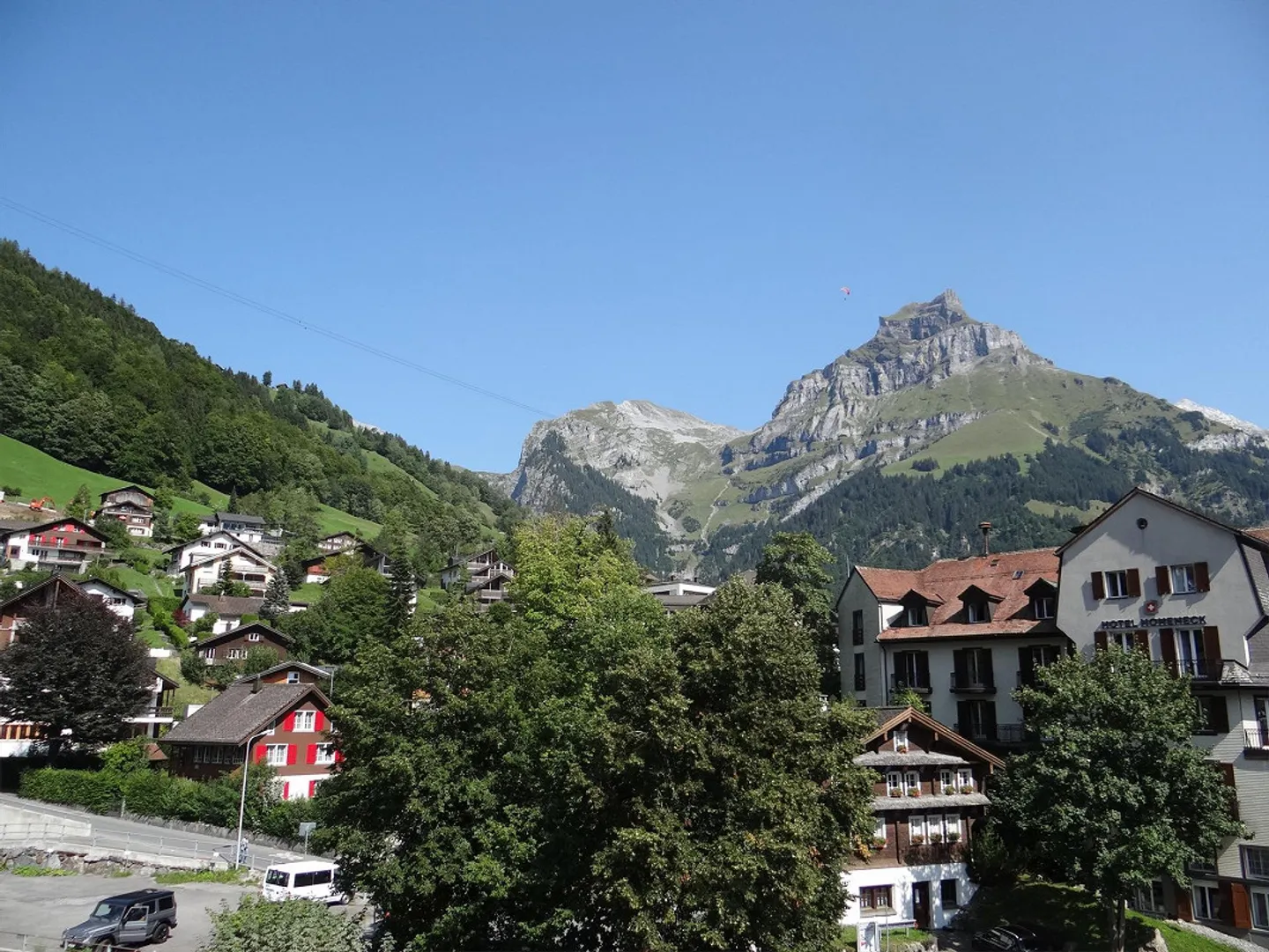 Bright and modern 4-room apartment in ownership standard - Photo 3 of 13