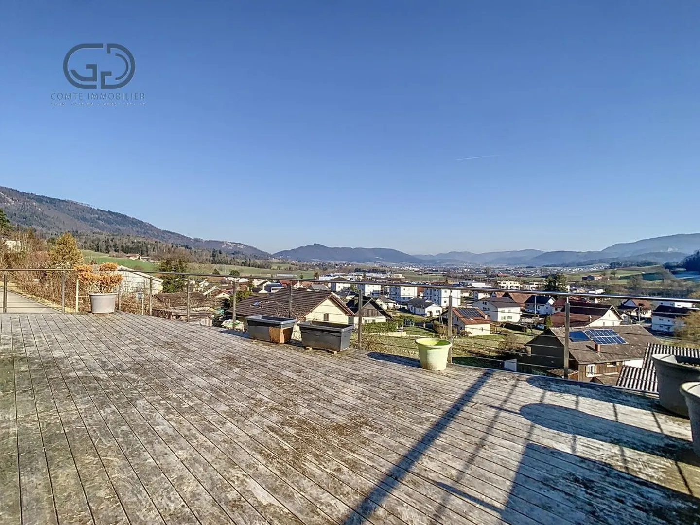 Stunning individual villa with panoramic view - Photo 2 of 13