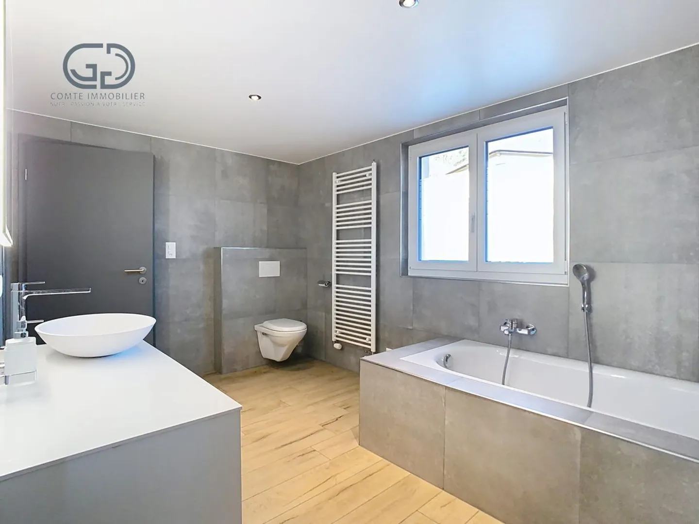 Stunning individual villa with panoramic view - Photo 7 of 13