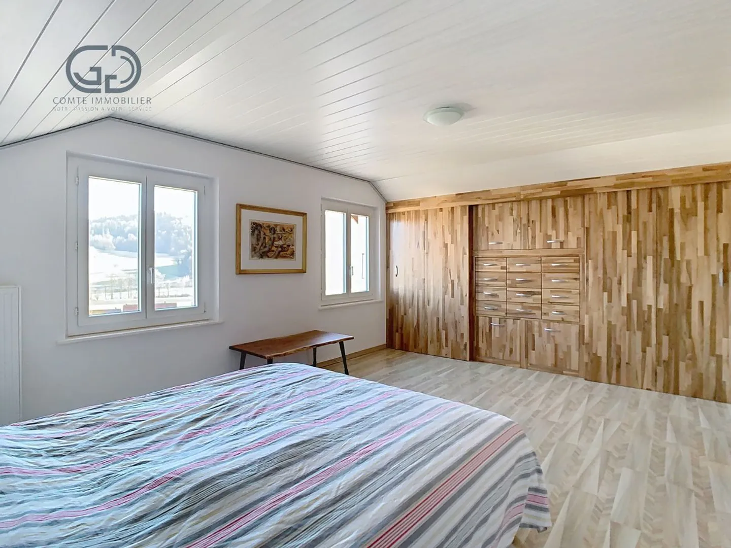 Stunning individual villa with panoramic view - Photo 9 of 13