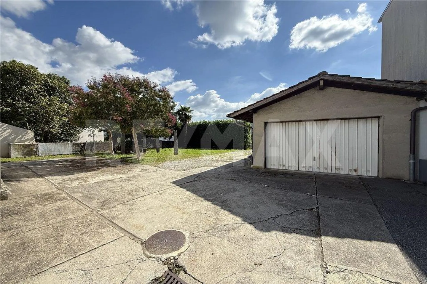 Haus zur Renovierung mit bebaubarem Grundstück in Genestrerio (Mendrisio) - Foto 3 von 12