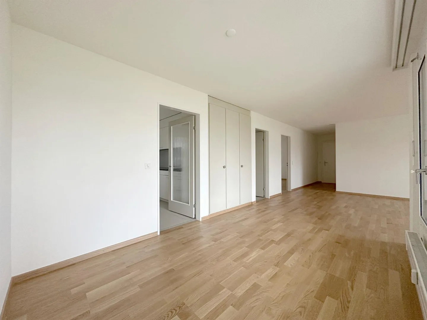 «Befristet für 1 Jahr!» - Foto 5 von 11