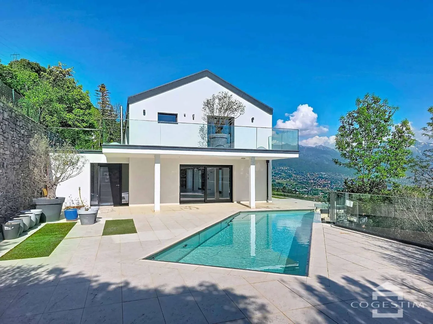 Villa contemporaine avec piscine - Photo 1 sur 11