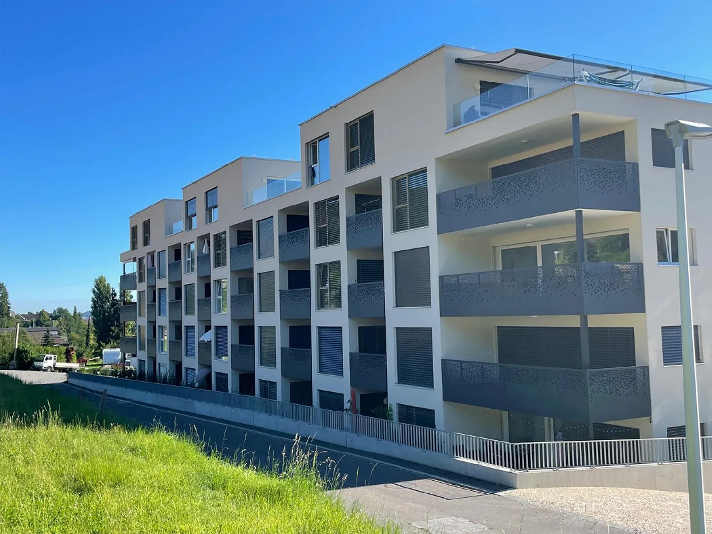 Appartement moderne et confortable de 3½ pièces dans la verdure - Photo 1 sur 6