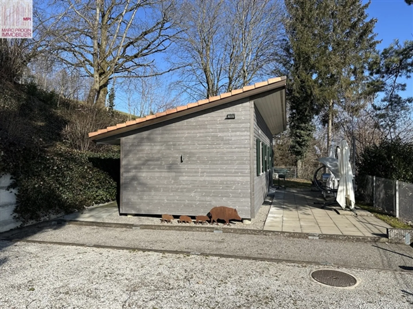 Casa 2 camere completamente ristrutturata su un terreno di 1'287 m2 - Foto 2 di 12