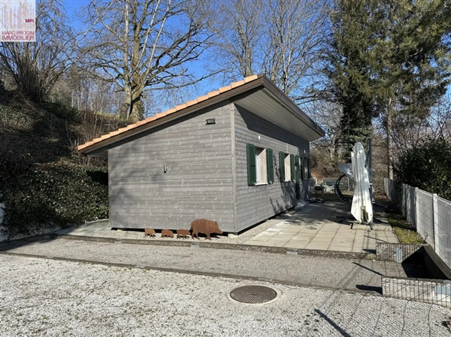 Casa 2 camere completamente ristrutturata su un terreno di 1'287 m2 - Foto 3 di 12