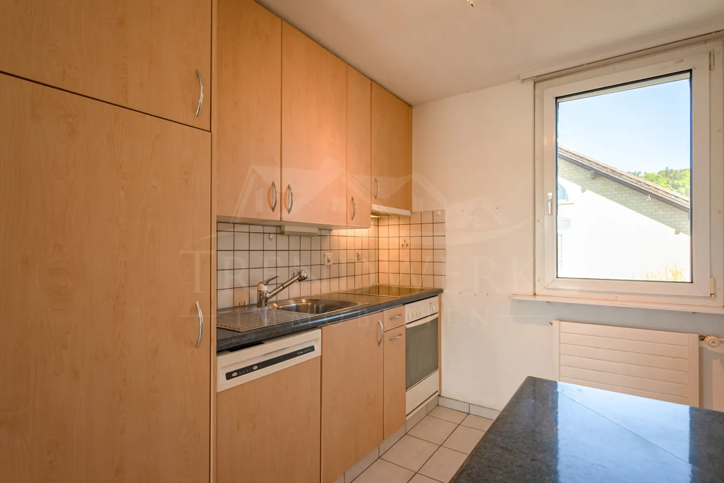 Charmante appartement 3 pièces près du centre du village à Worben - Photo 4 sur 9