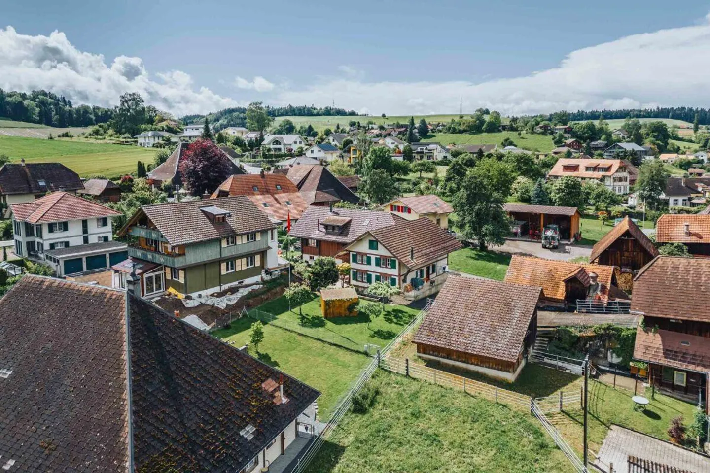 Mehrgenerationen-Wohnhaus - Foto 2 von 30