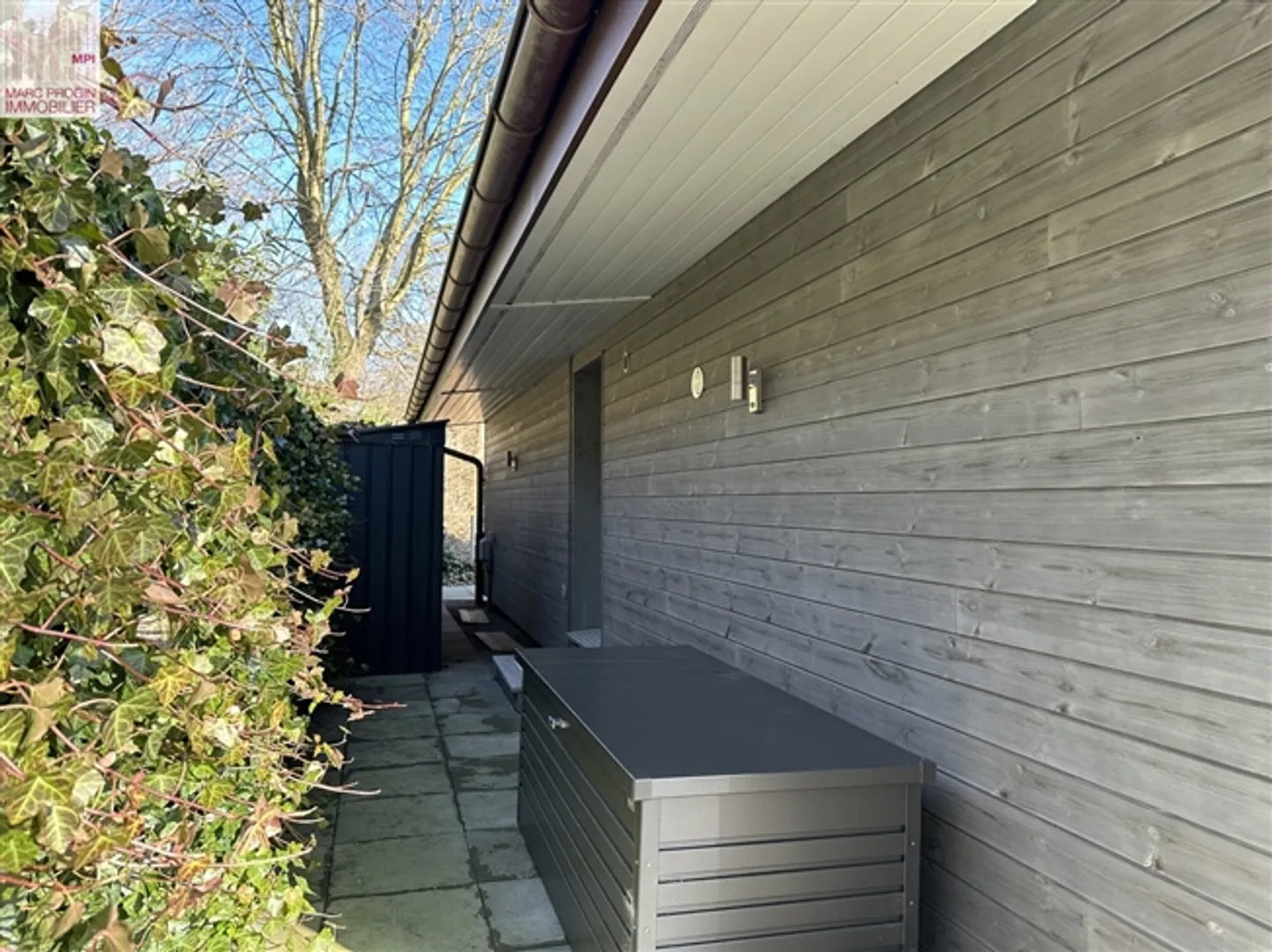 Casa 2 camere completamente ristrutturata su un terreno di 1'287 m2 - Foto 4 di 12