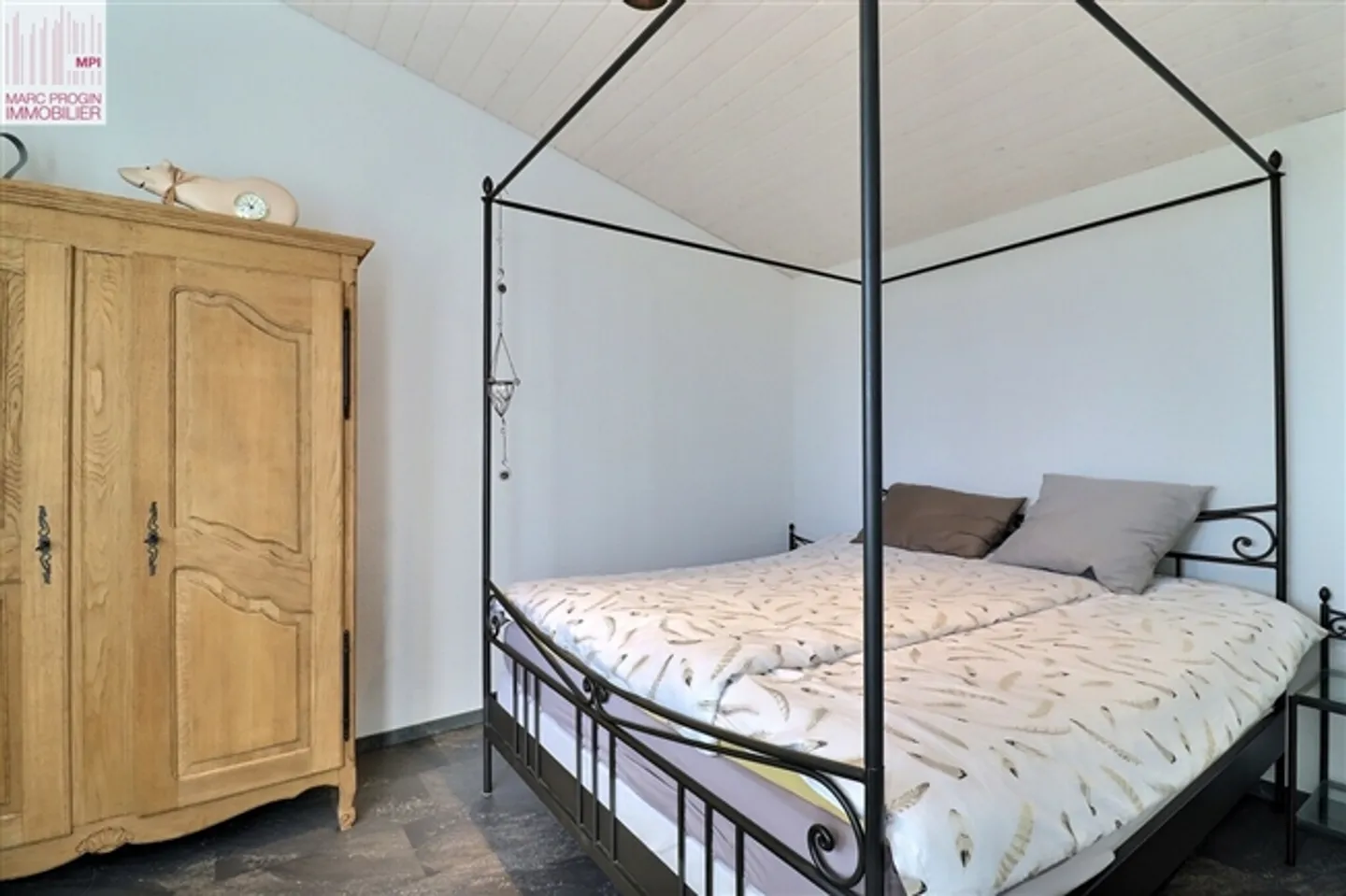 Casa 2 camere completamente ristrutturata su un terreno di 1'287 m2 - Foto 8 di 12