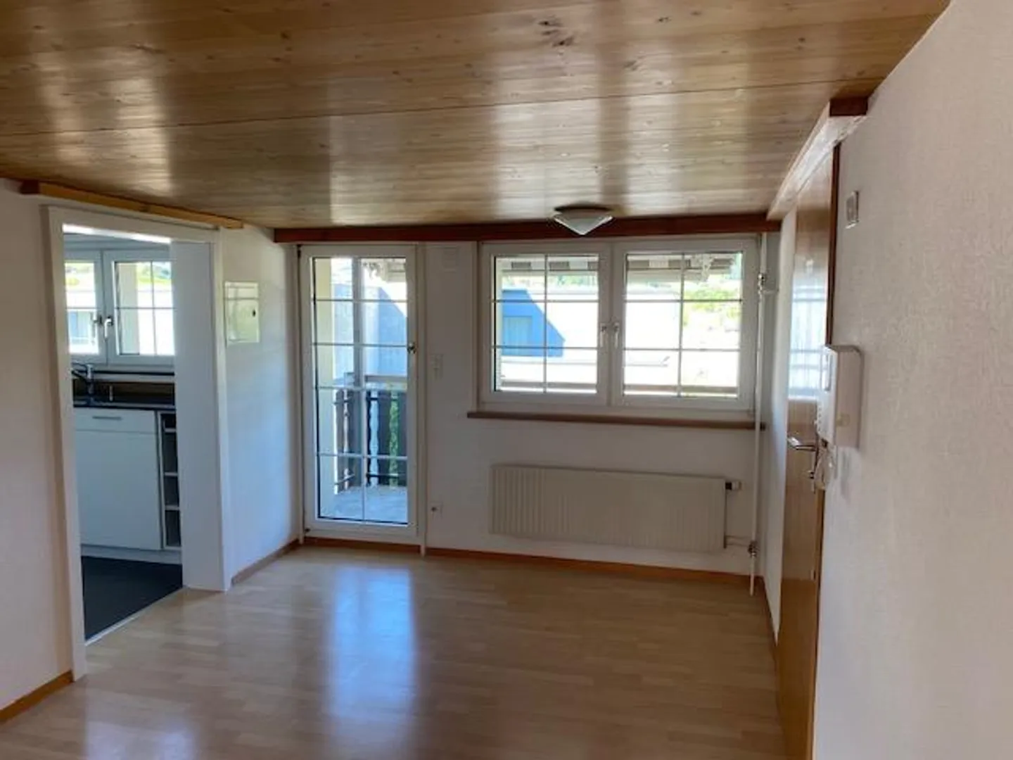Appartement ensoleillé de 3 1/2 pièces au centre dans une maison traditionnelle d'Appenzell - Photo 4 sur 13
