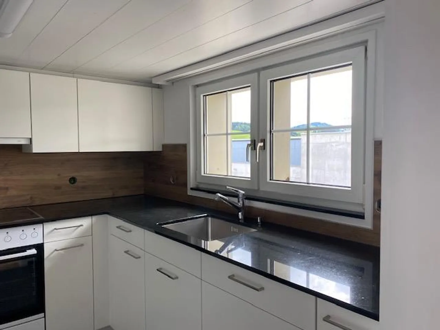 Appartement ensoleillé de 3 1/2 pièces au centre dans une maison traditionnelle d'Appenzell - Photo 7 sur 13