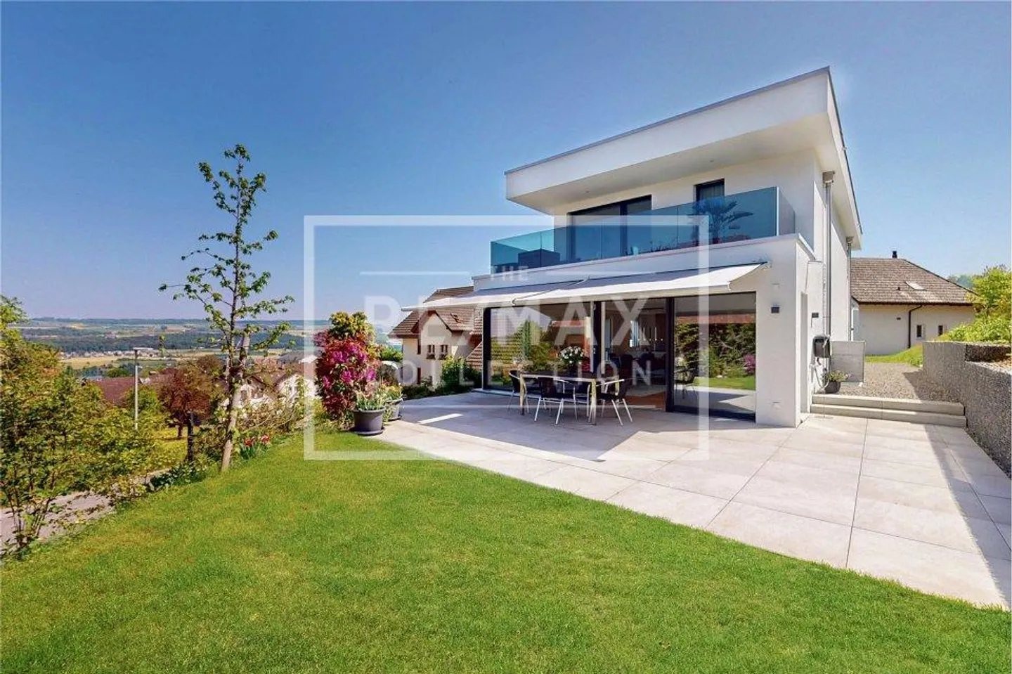 exklusives 5.5 Zi-Einfamilienhaus mit Lift, See- und Bergsicht, Photovoltaikanlage, LOXONE - Foto 11 von 13