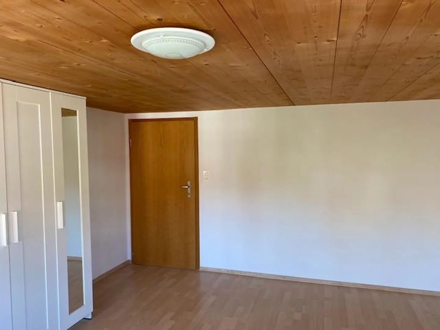 Appartement ensoleillé de 3 1/2 pièces au centre dans une maison traditionnelle d'Appenzell - Photo 9 sur 13