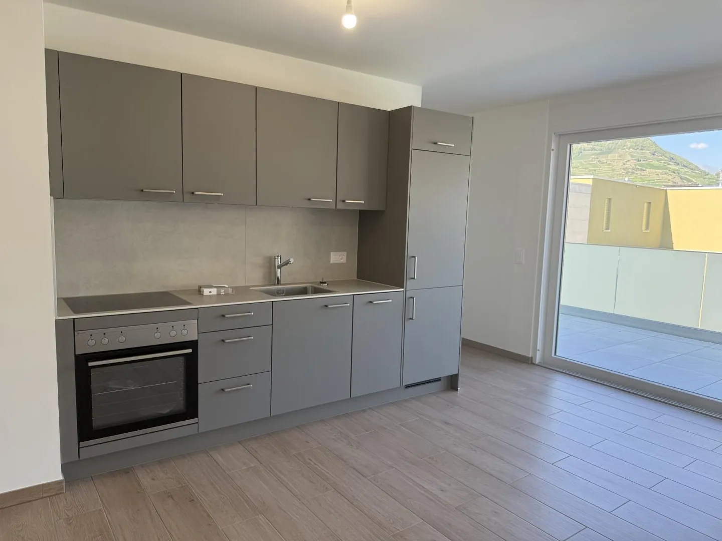 Charmant Appartement en Attique à Uvrier - Photo 1 sur 9