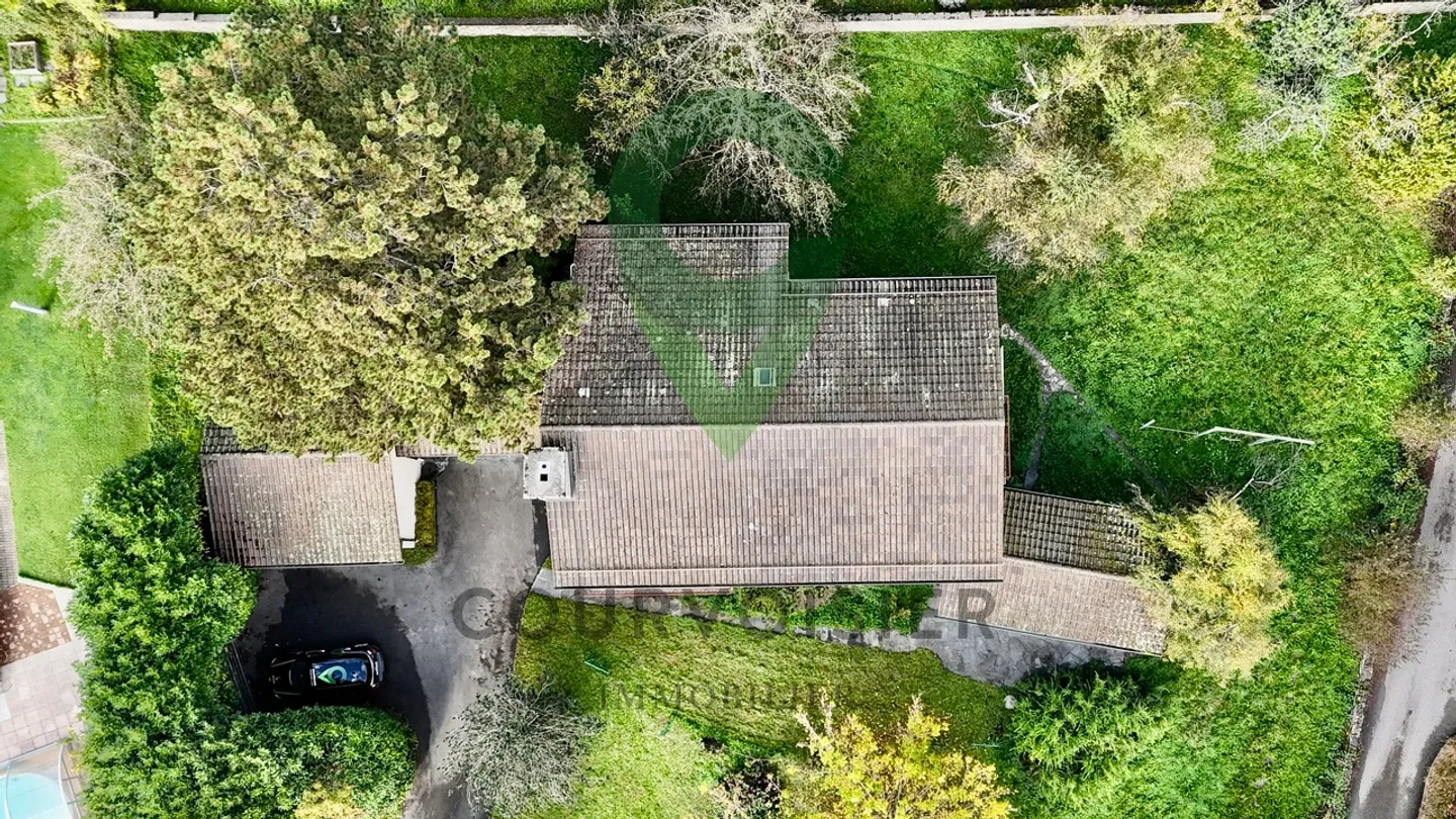 Maison spacieuse à rénover à La Tour-de-Peilz - Photo 2 sur 11