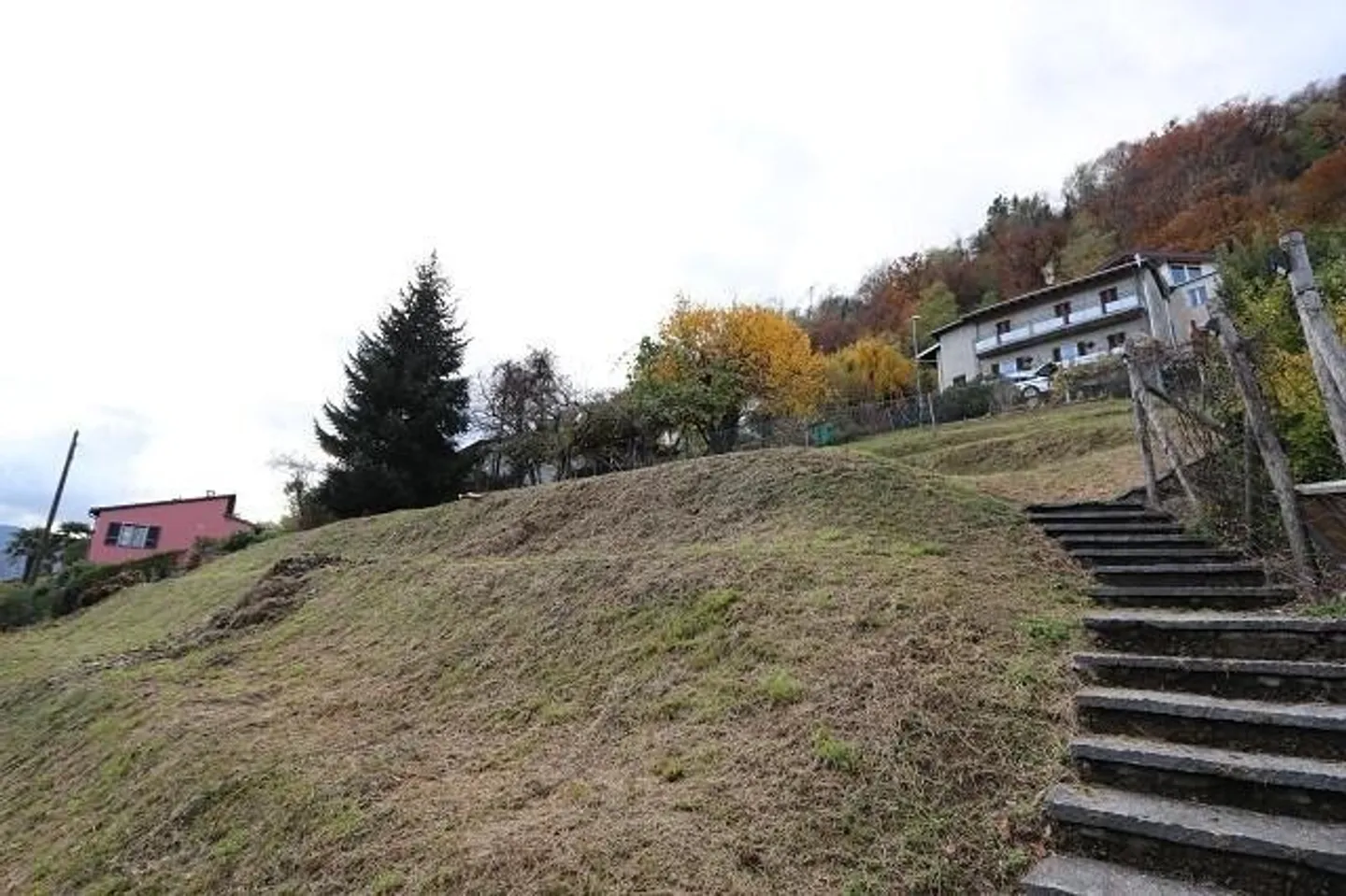 Sonniges Grundstück mit Seeblick - Foto 8 von 8