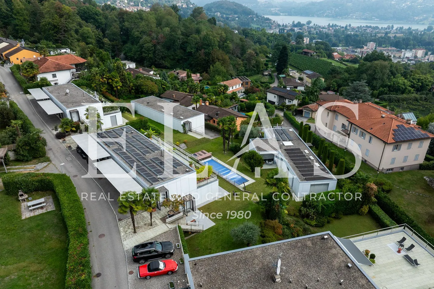 Elegant 2.5-room apartment with private garden and communal pool - Photo 12 of 12