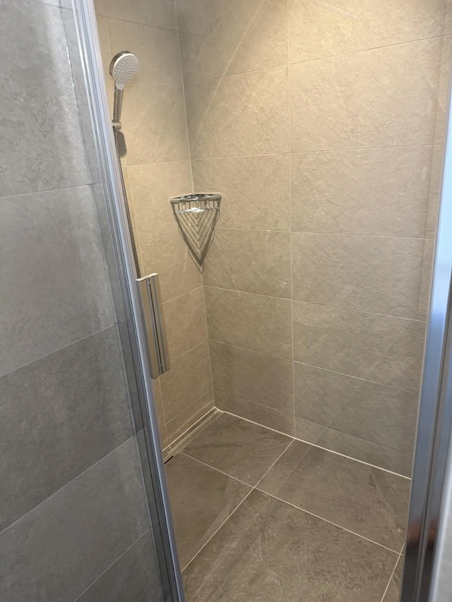 Charmant Appartement en Attique à Uvrier - Photo 8 sur 9