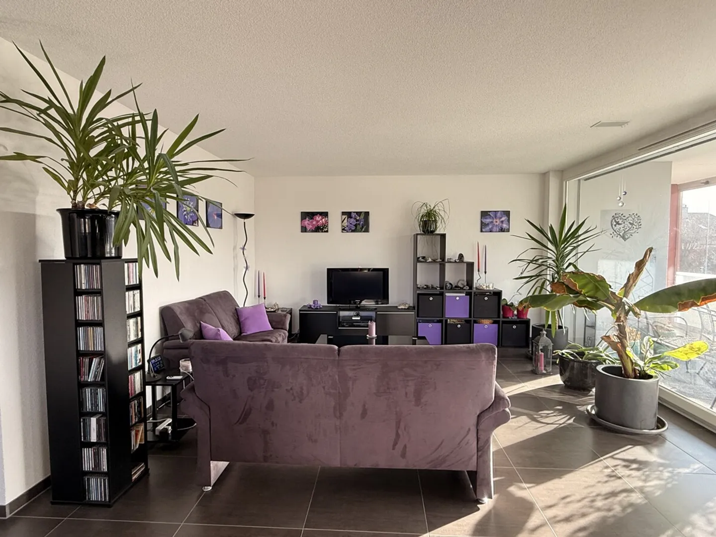 LIGHT-FLOODED 5.5-ROOM ATTIC APARTMENT WITH EXPANDED ROOF SPACE - Photo 5 of 13