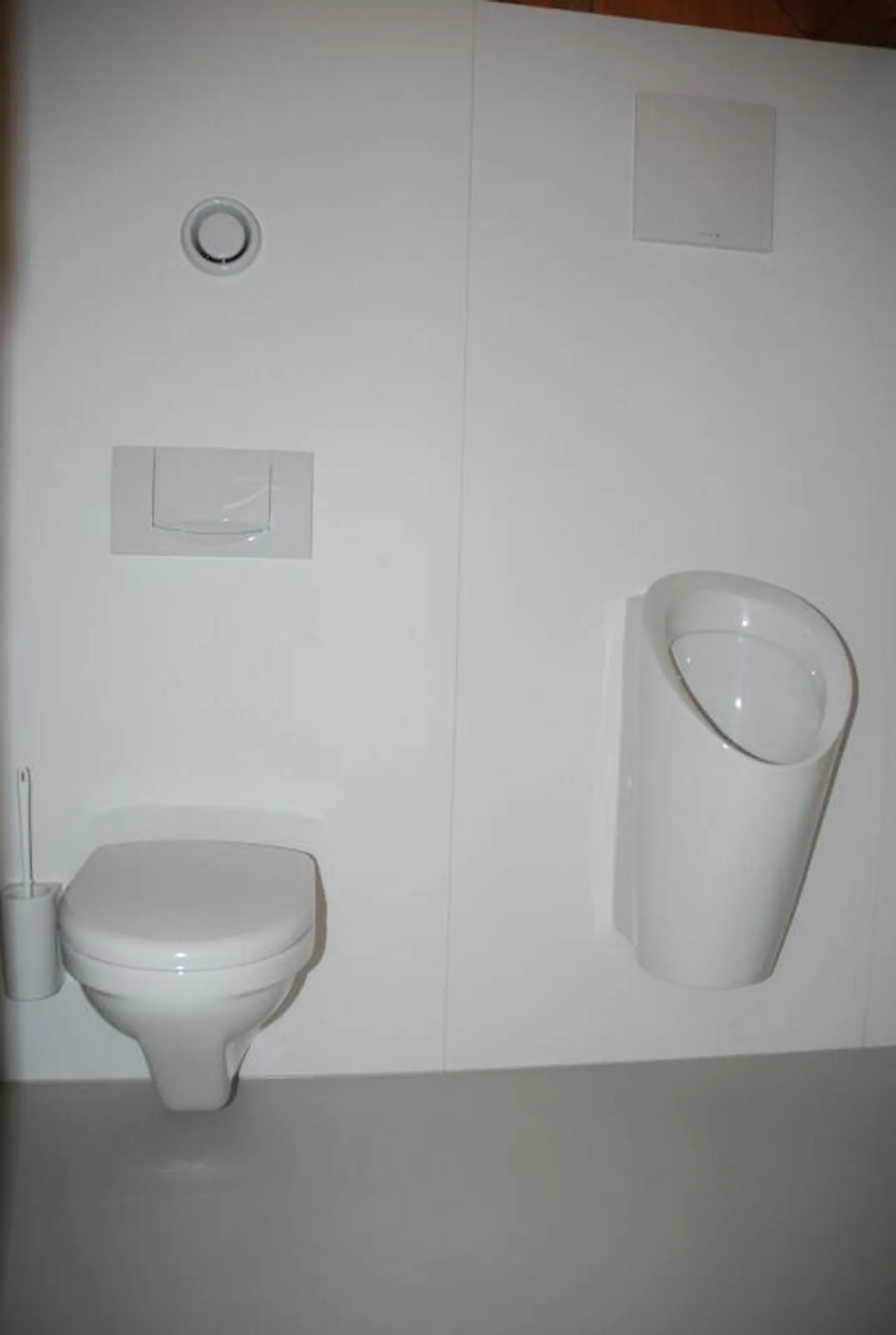 Schöne, grosszügige Büroräumlichkeiten an optimaler Lage Nähe Loryp... - Foto 14 von 20