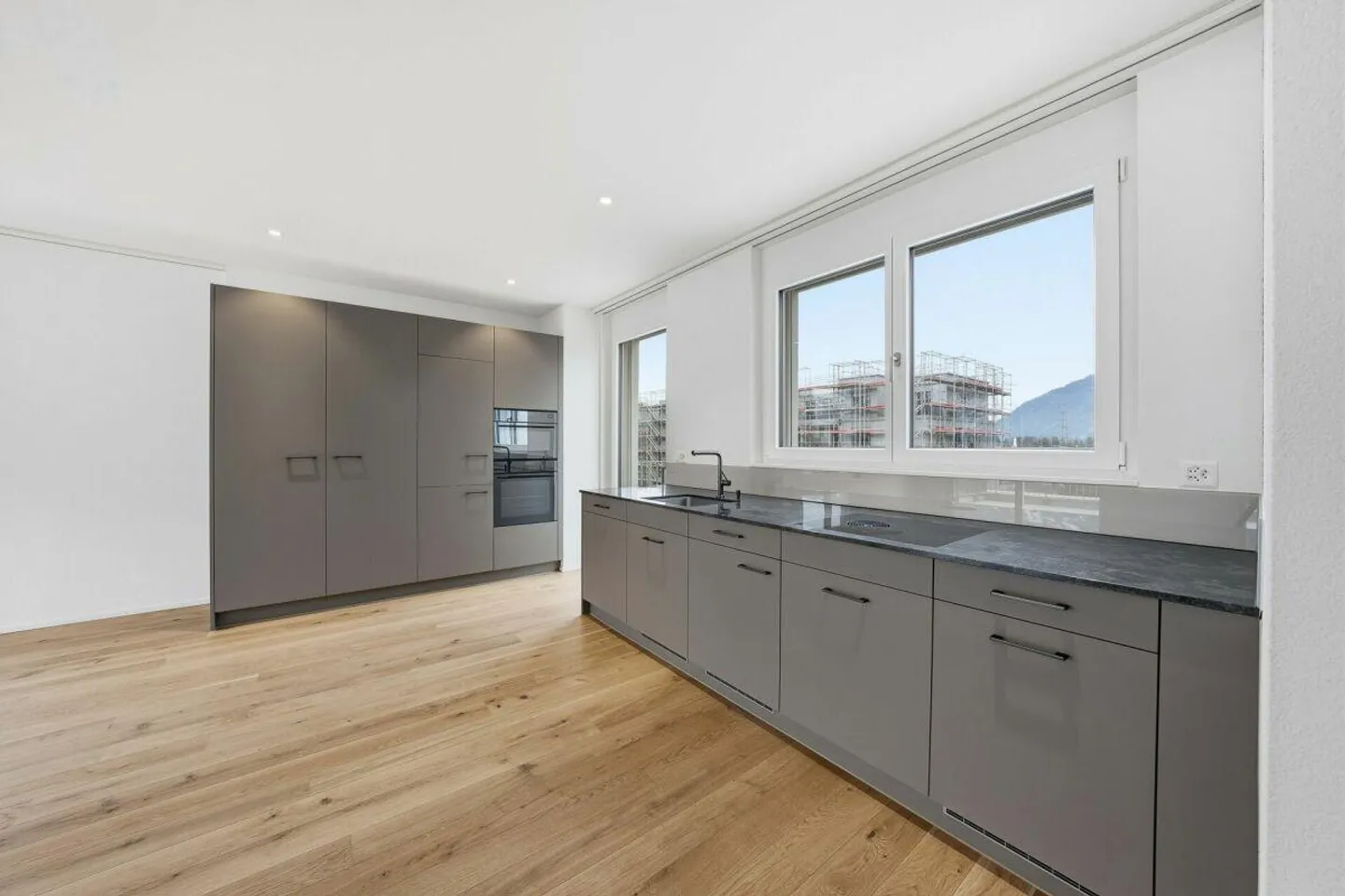 Appartamento attico elegante con vista impressionante a Buchs SG - Foto 2 di 13