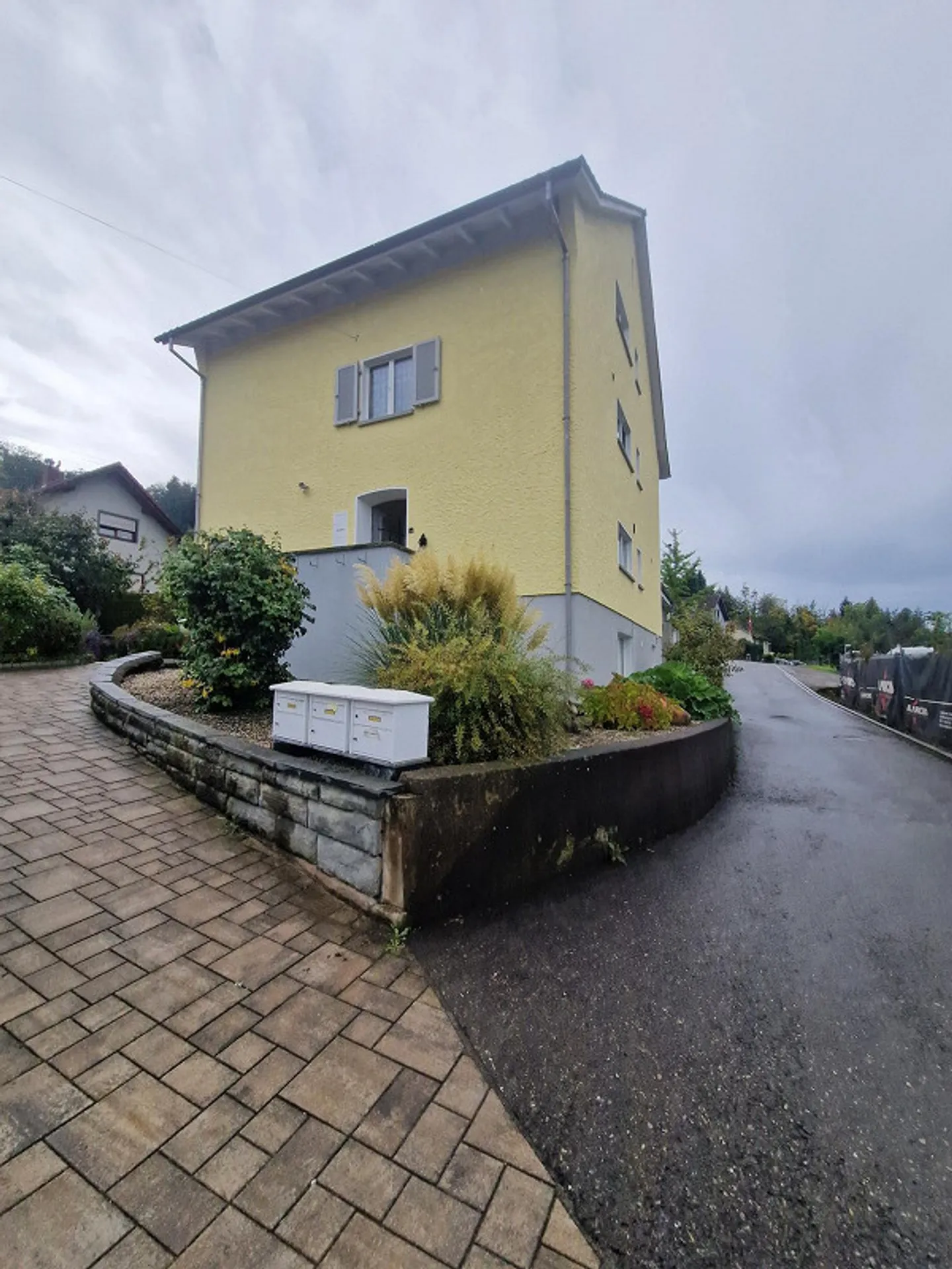 Charmante Wohnung mit Seesicht - Foto 4 von 10