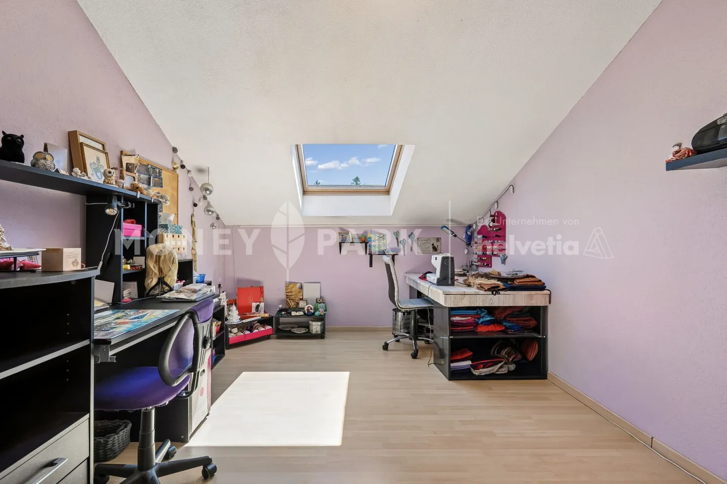 Geräumiges Einfamilienhaus mit Garten - Foto 8 von 17