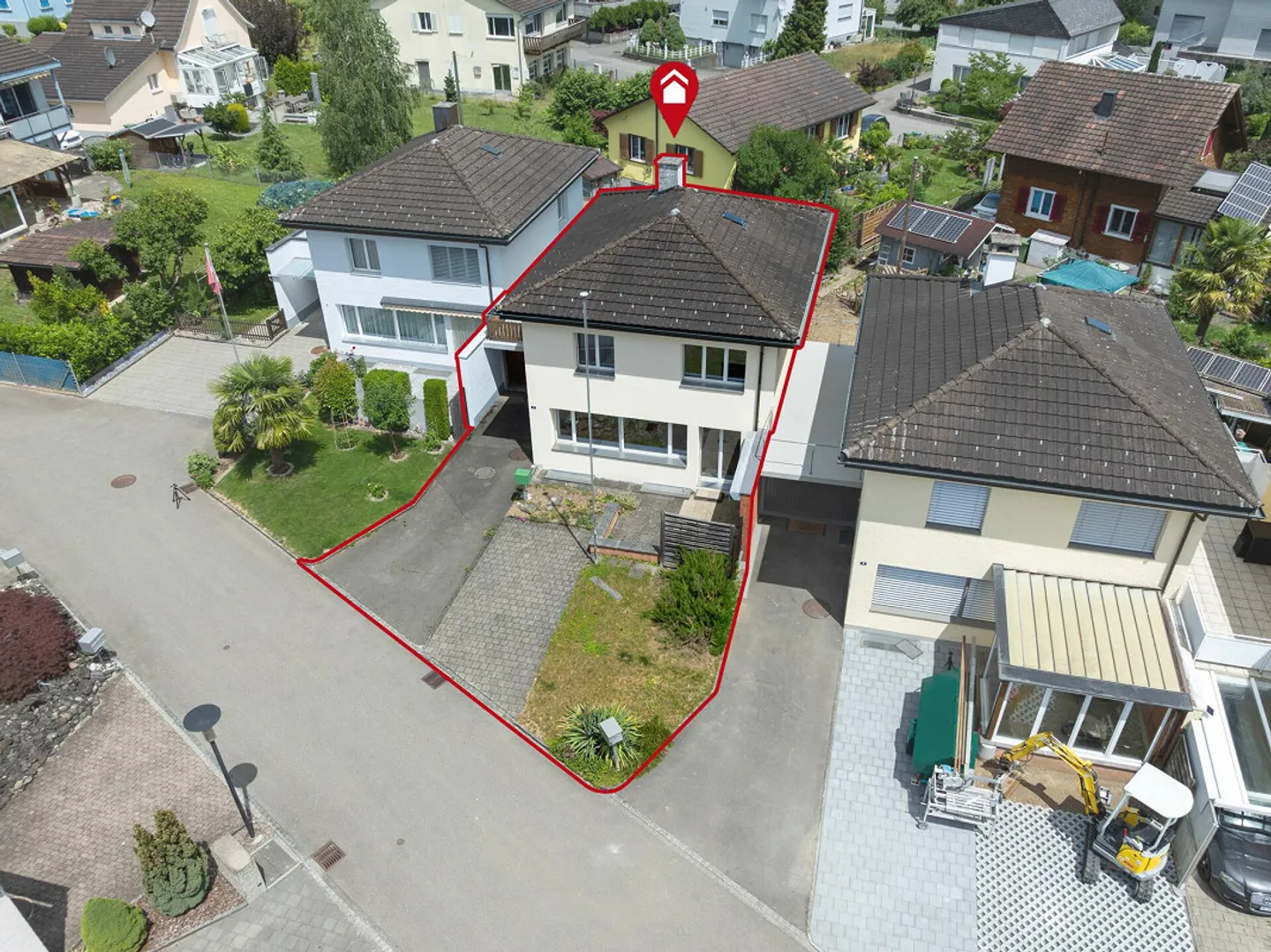 Charmante maison individuelle de 5 pièces dans un quartier résidentiel calme - Photo 1 sur 7