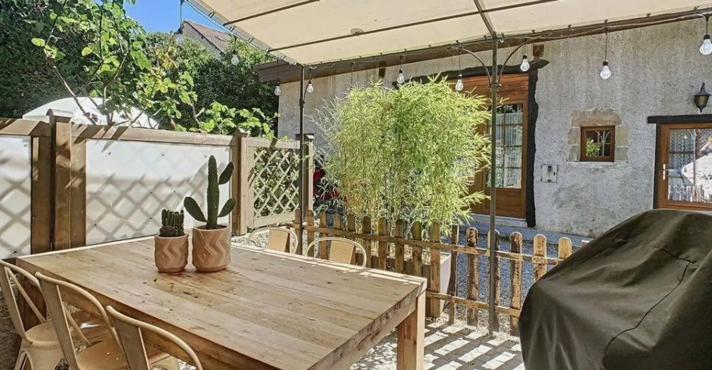BELLE MAISON CONTIGUË DE 7 PIÈCES À ANIÈRES - Photo 7 of 7